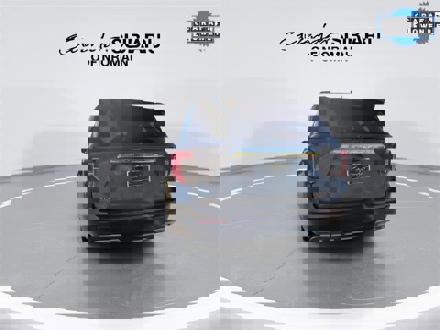 Used 2024 Ford Explorer XLT w/ Equipment Group 202A image 7