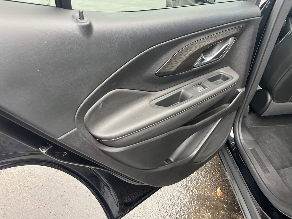 Used 2024 GMC Terrain SLT w/ Tech Package image 23