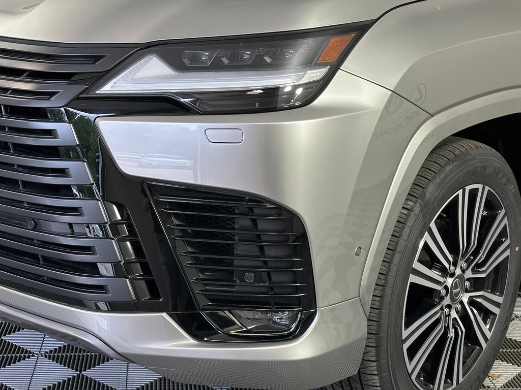 New 2026 Lexus LX 700h Luxury AWD/4WD image 13