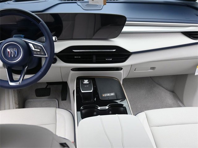 Certified 2025 Buick Enclave Avenir image 26