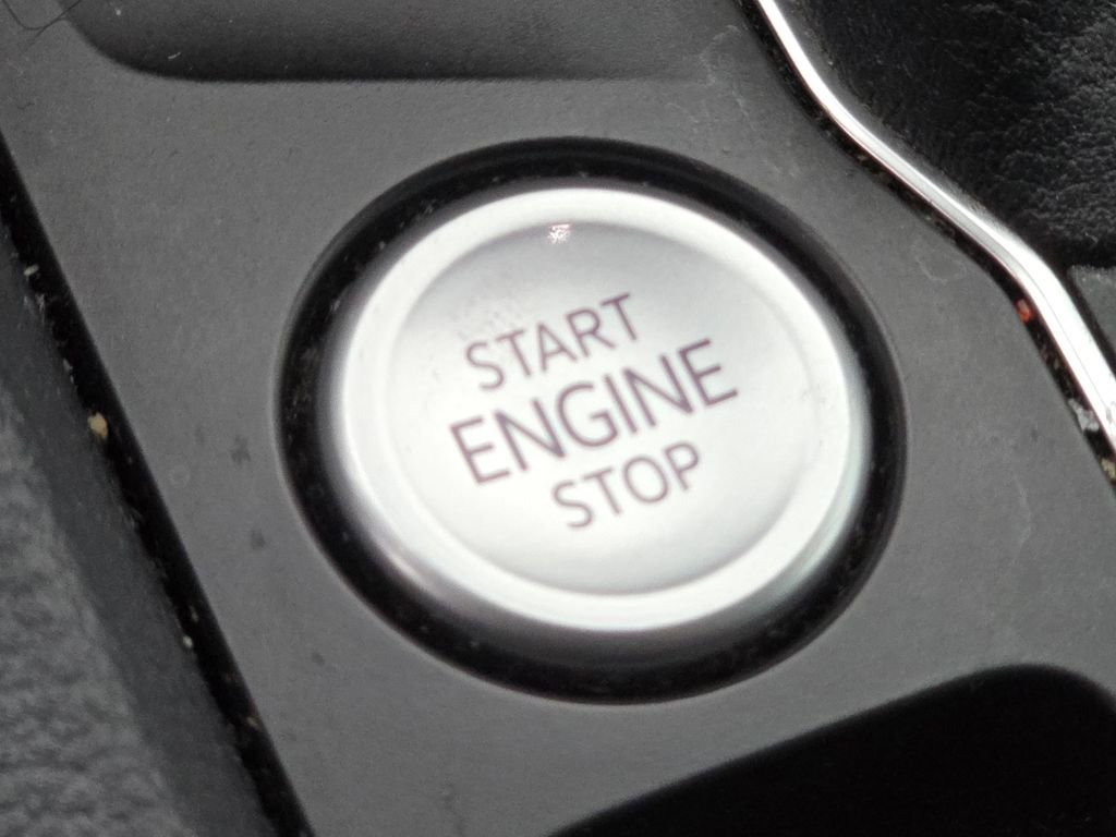 Used 2021 Volkswagen Atlas Cross Sport SEL Premium R-Line image 36