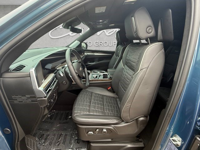 Certified 2025 Cadillac Escalade Sport Platinum w/ LPO, ONYX Package AWD/4WD image 18