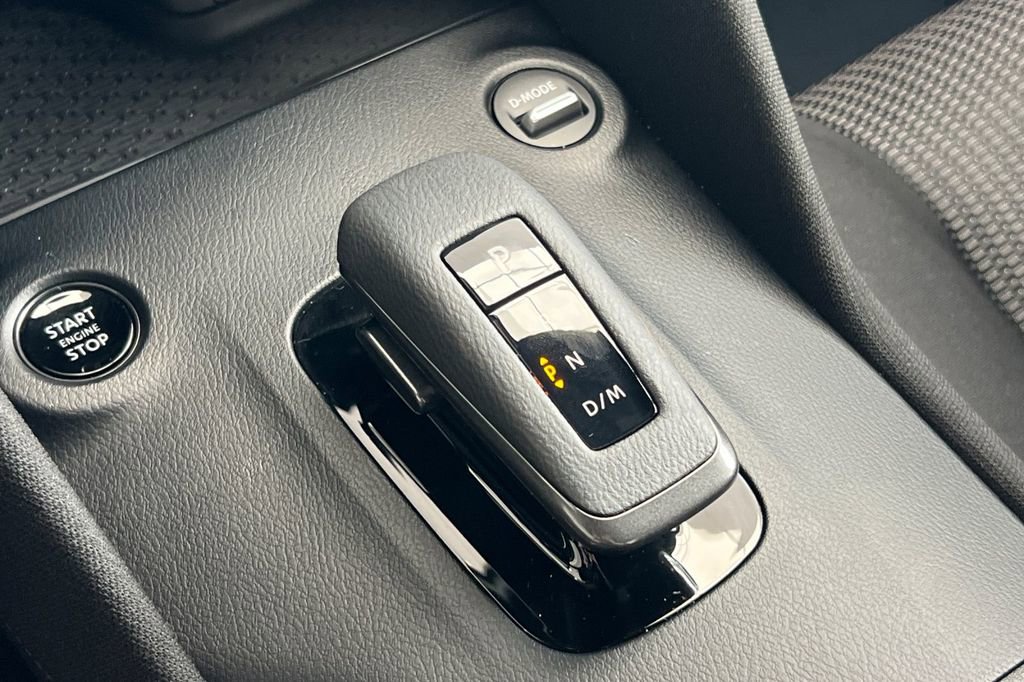 Used 2024 Nissan Z Sport w/ Floor Mat Package image 17