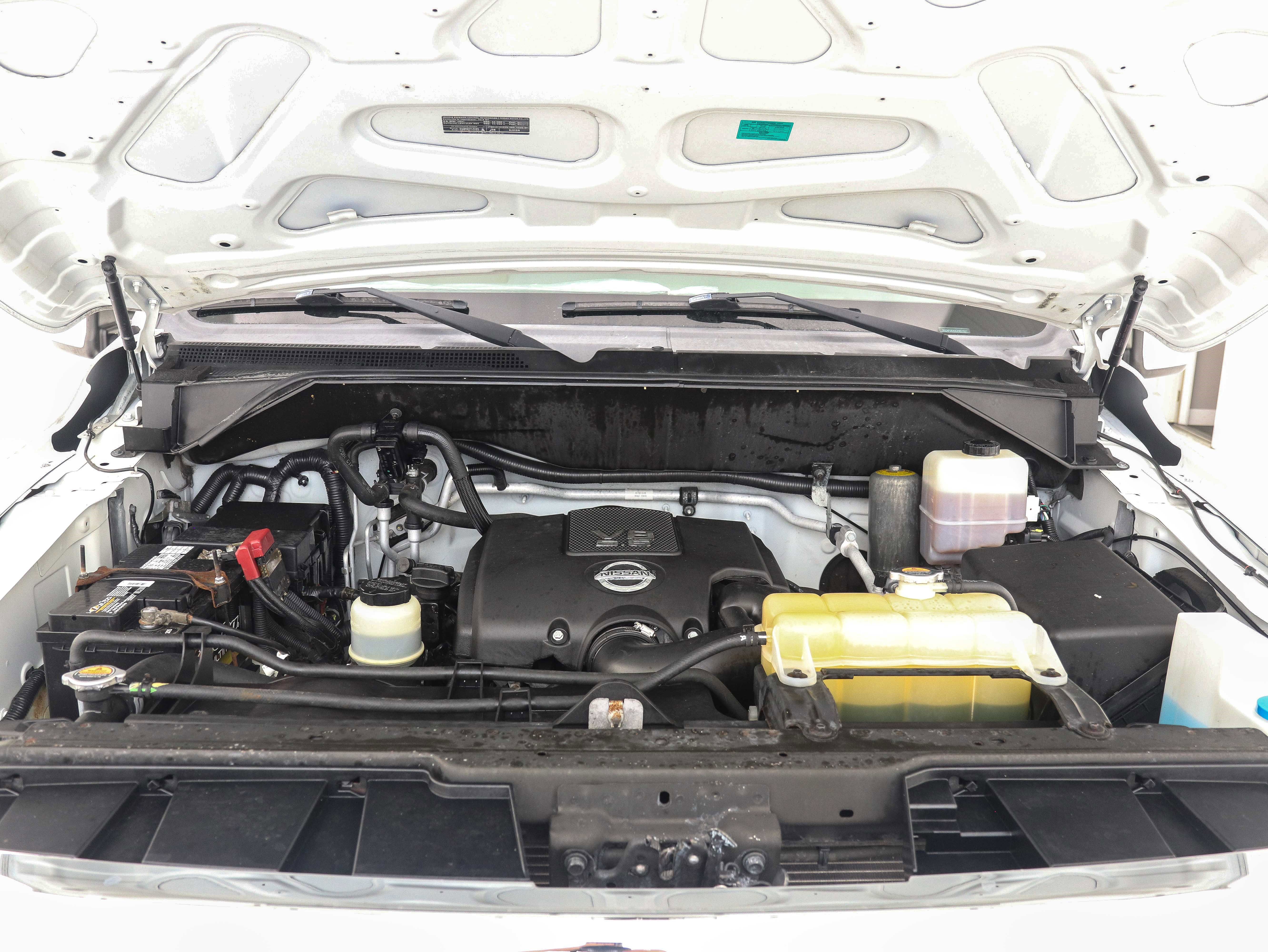 Used 2016 Nissan NV 3500 SL image 27