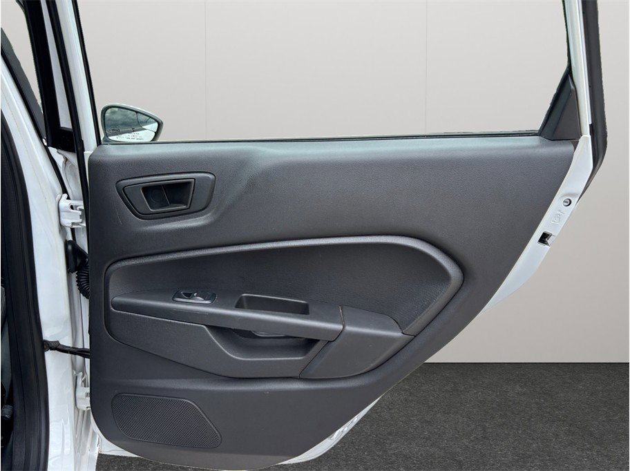 Used 2018 Ford Fiesta SE w/ Equipment Group 201A FWD image 25