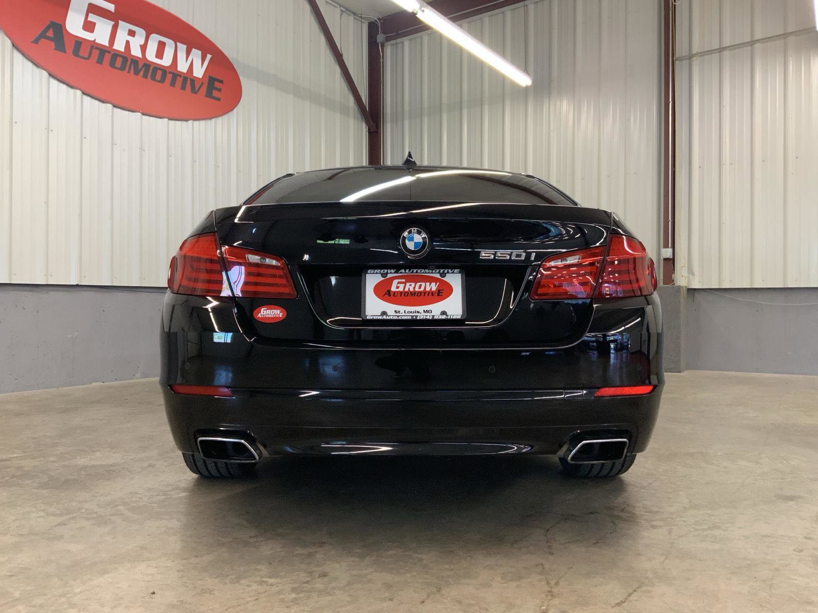 Used 2011 BMW 550i xDrive Sedan AWD/4WD image 10