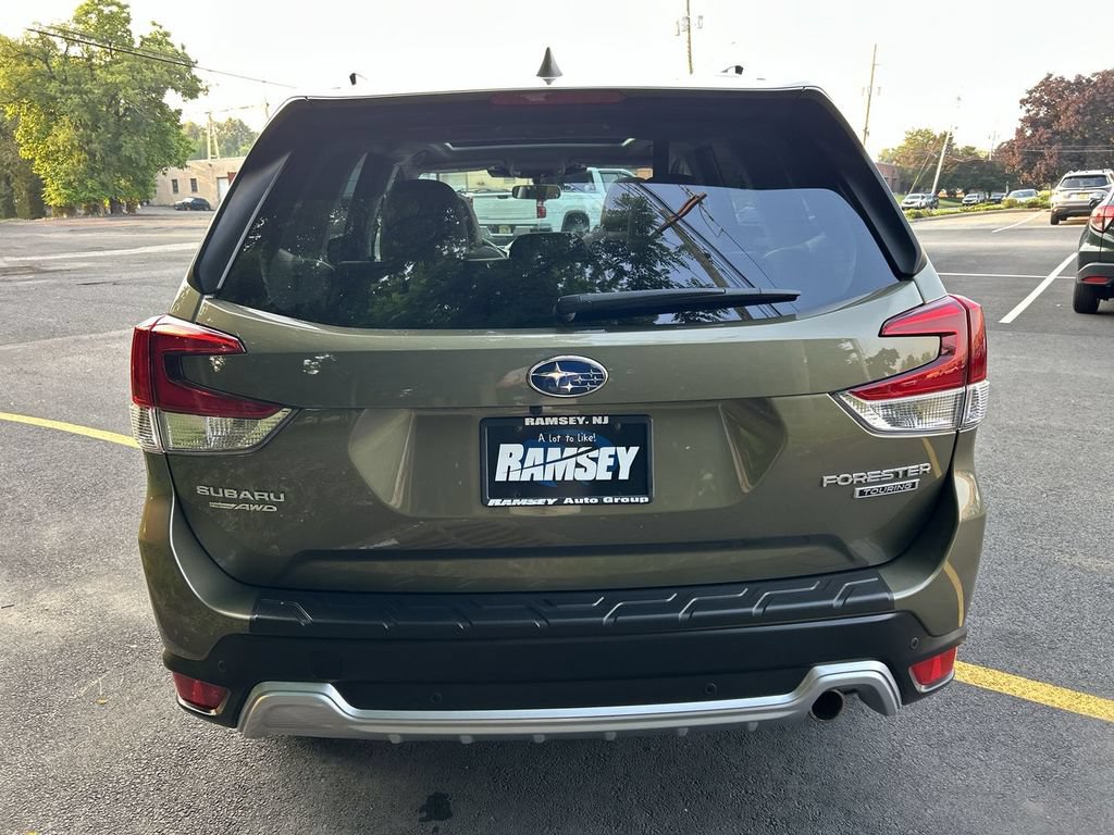 Certified 2023 Subaru Forester Touring AWD/4WD image 26