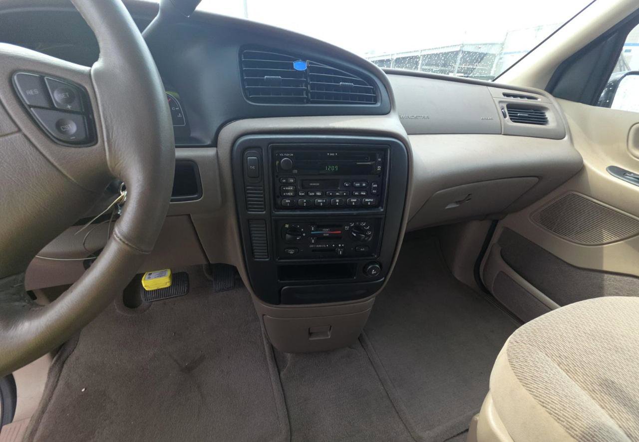 Used 1999 Ford Windstar SE FWD image 14