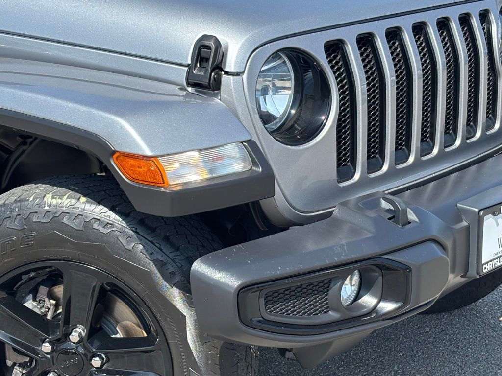 Used 2021 Jeep Wrangler Unlimited Sahara AWD/4WD image 8