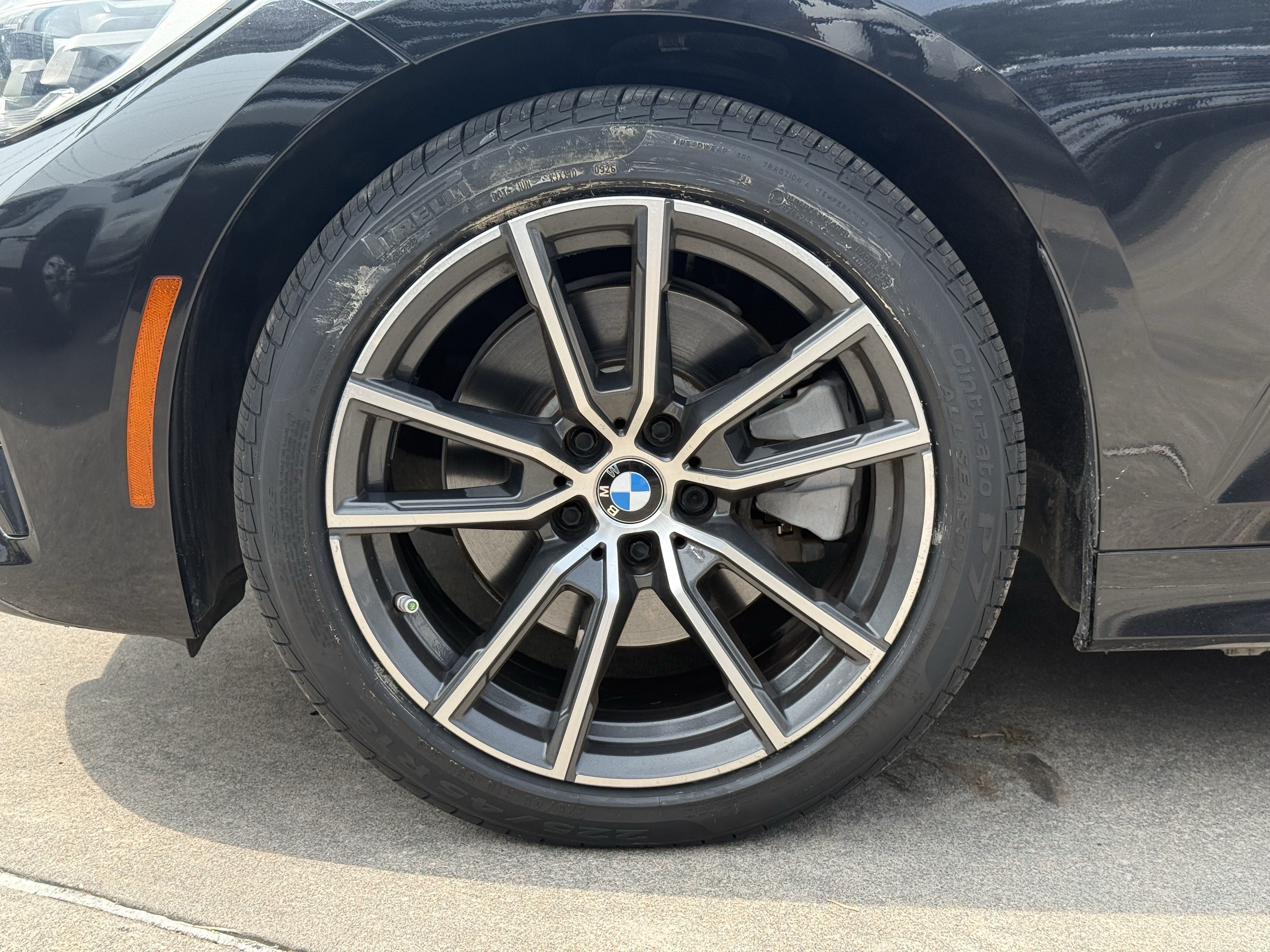 Used 2019 BMW 330i Sedan w/ Premium Package RWD image 12