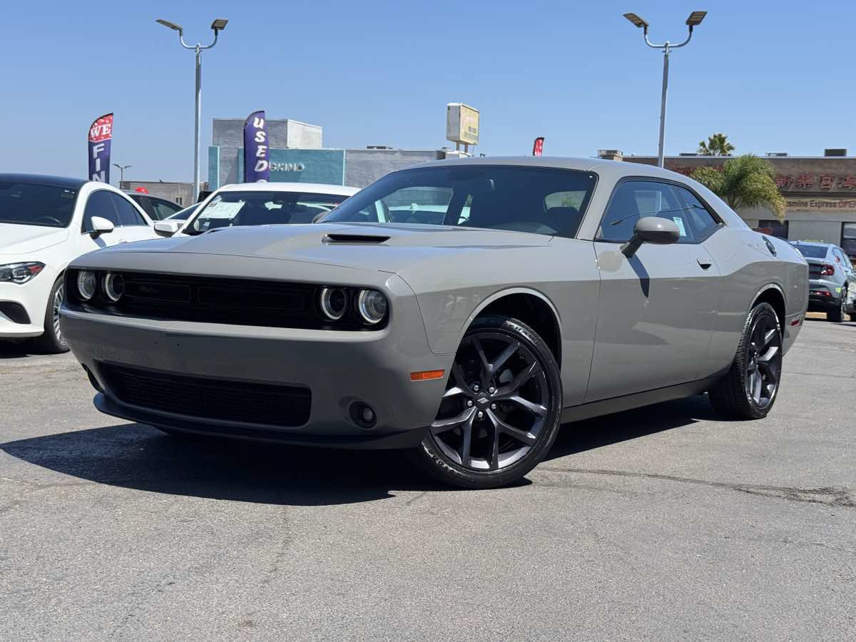Used 2023 Dodge Challenger SXT w/ Blacktop Package RWD image 2