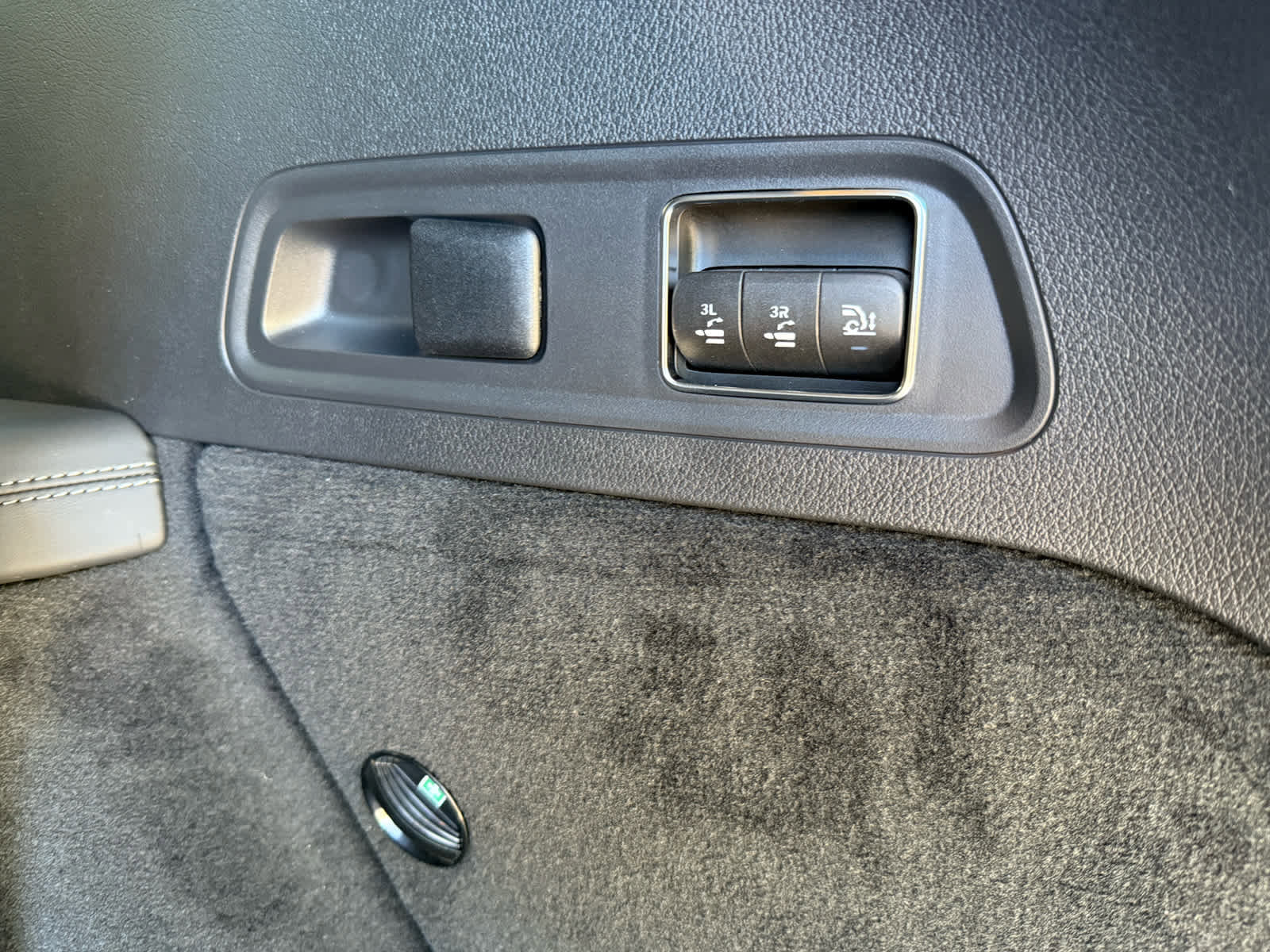 New 2026 Mercedes-Benz GLS 580 4MATIC image 36