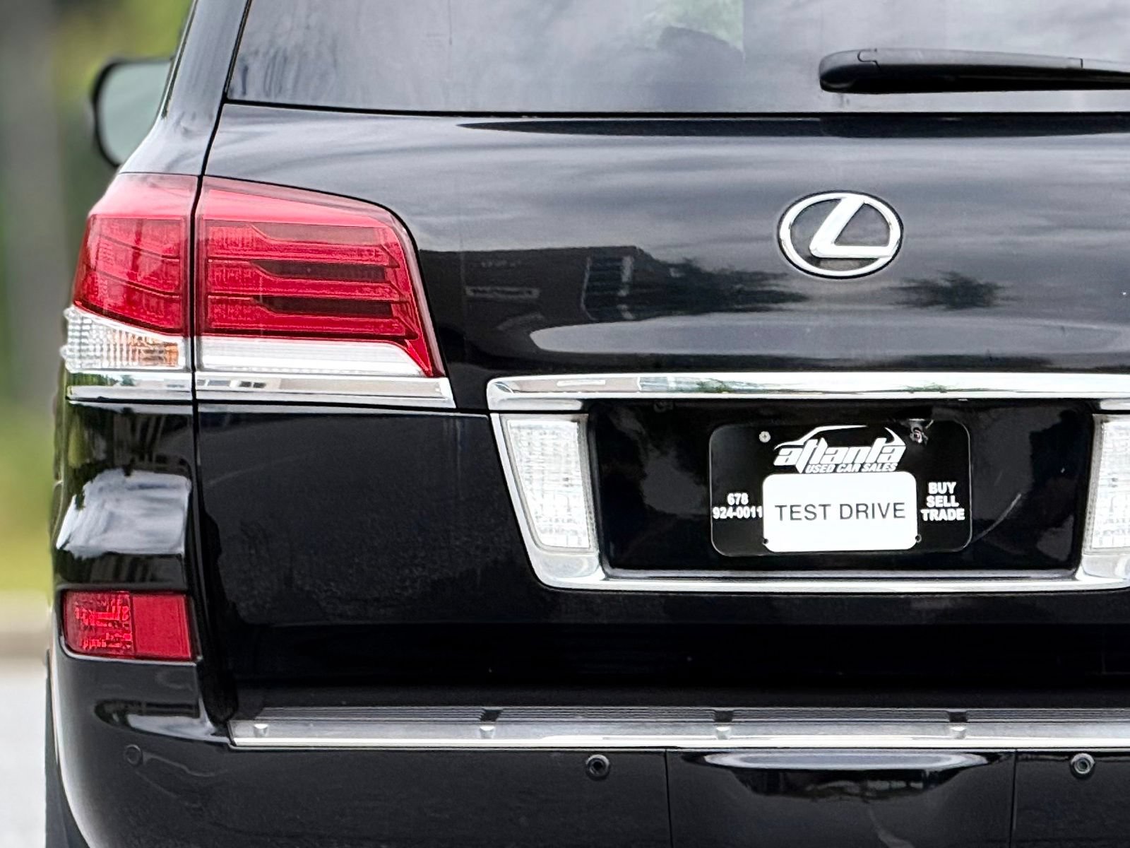 Used 2015 Lexus LX 570 4WD w/ Luxury Package image 15