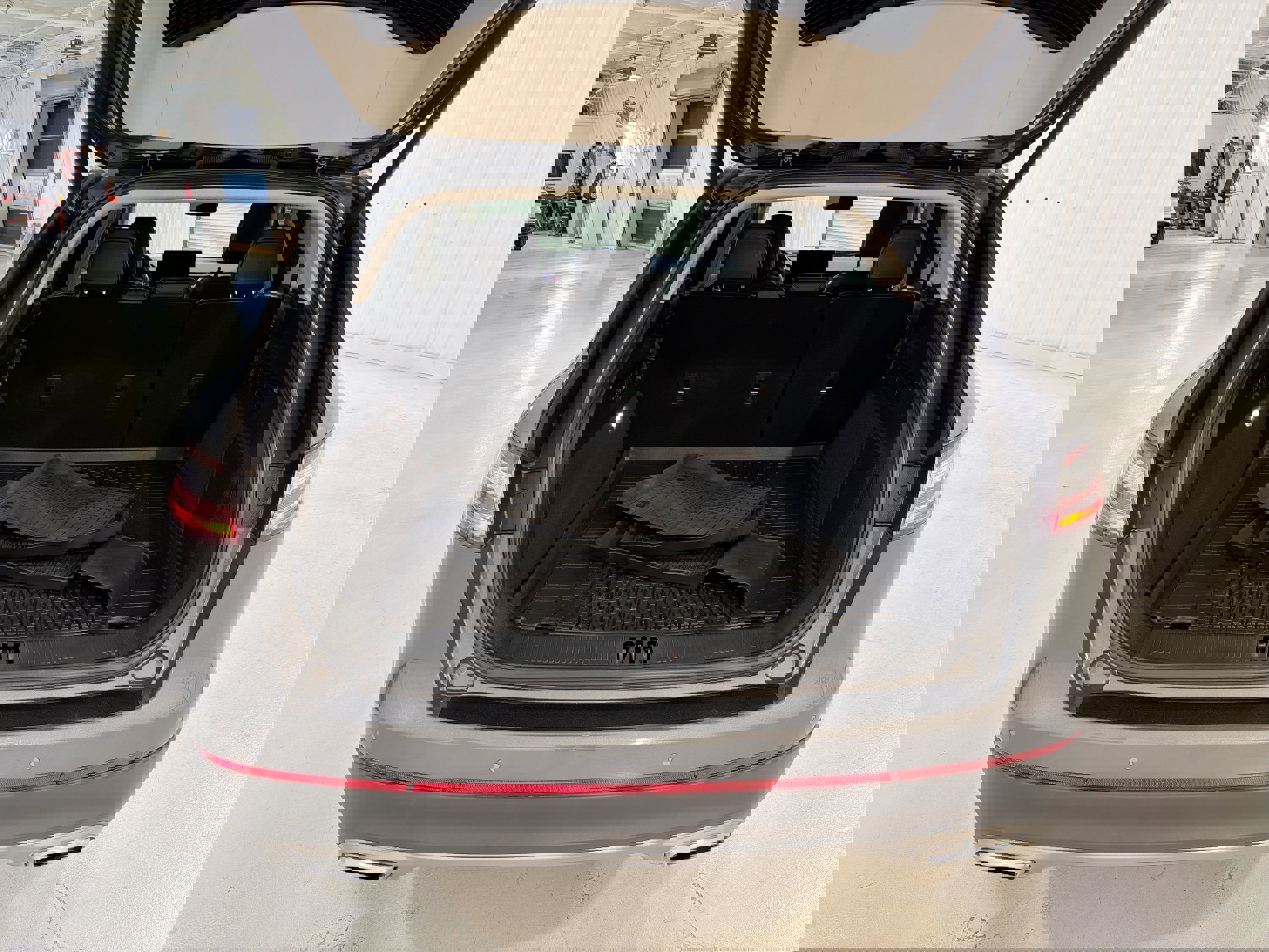 Used 2022 Lincoln Nautilus FWD w/ Premium Package image 27