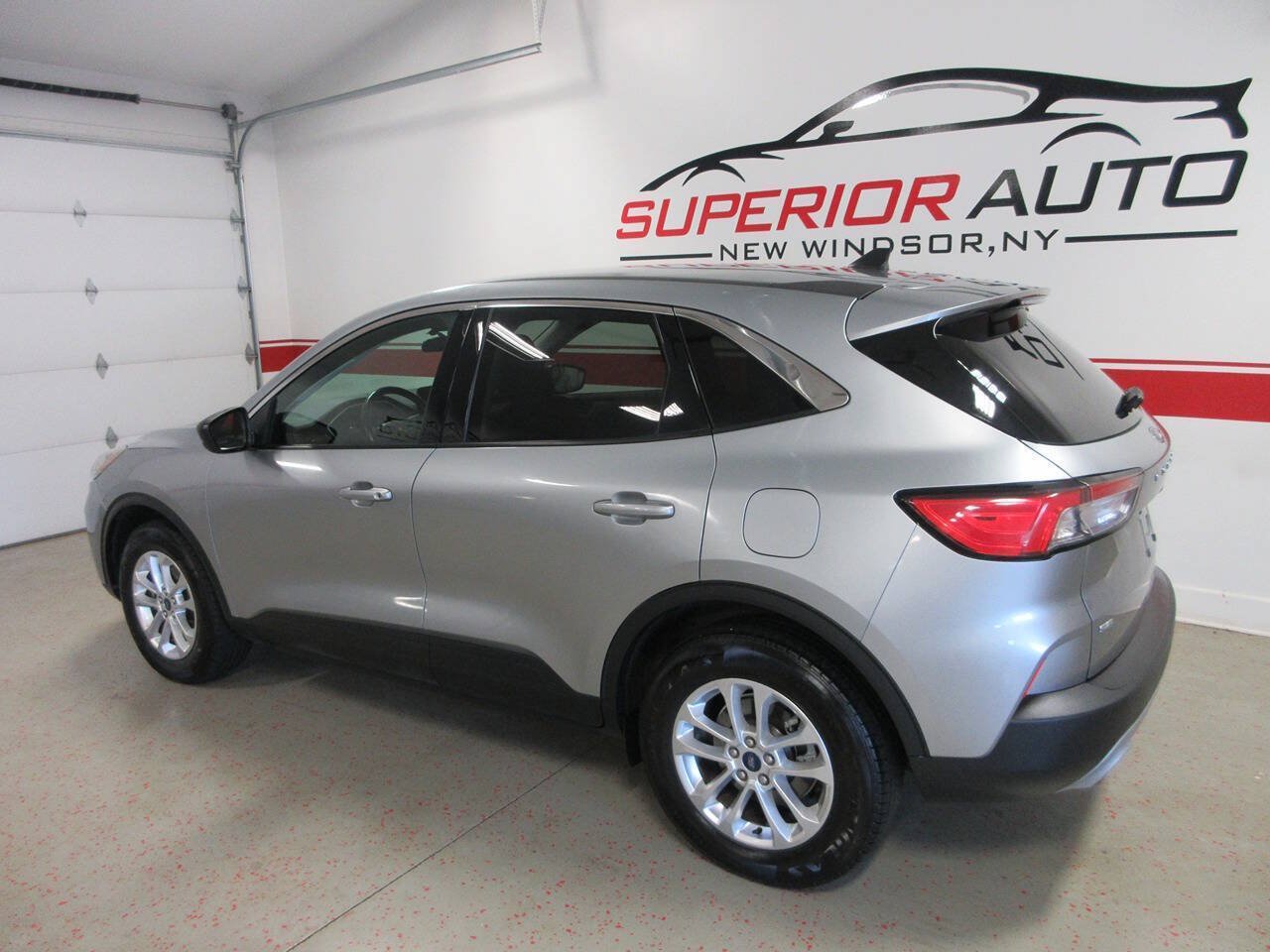 Used 2022 Ford Escape SE w/ Convenience Package AWD/4WD image 3