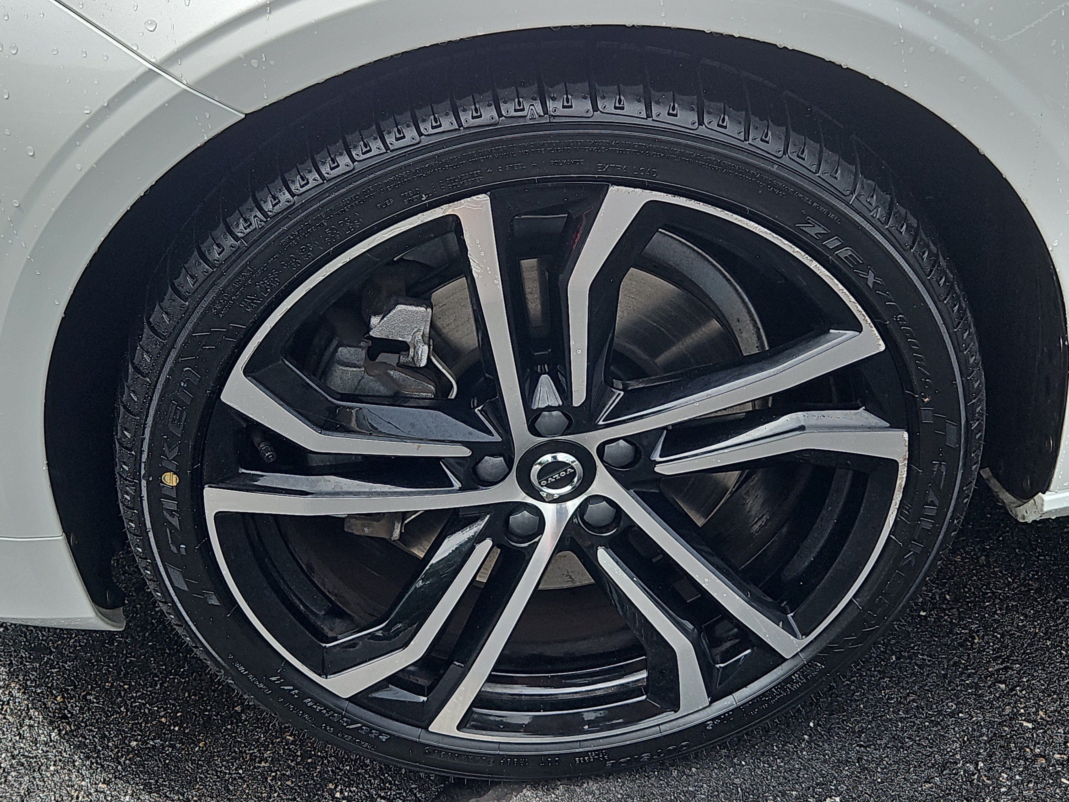 Used 2022 Volvo S90 B6 R-Design w/ Advanced Package AWD/4WD image 4