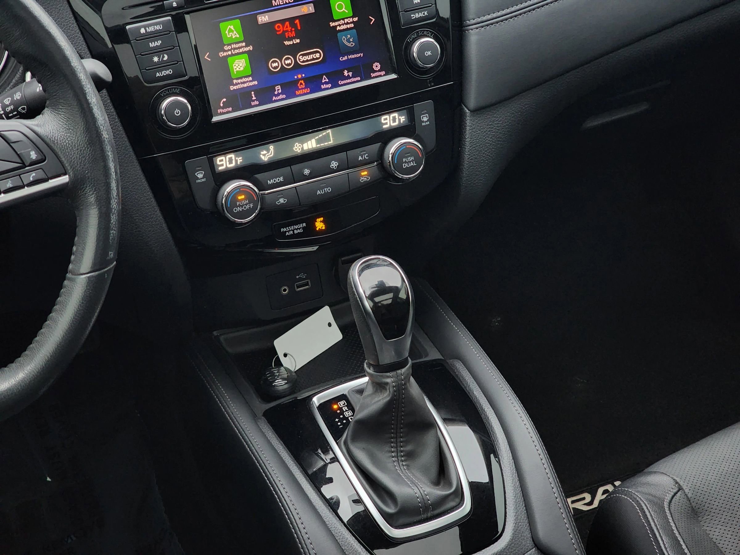 Used 2018 Nissan Rogue SL w/ Premium Package image 14