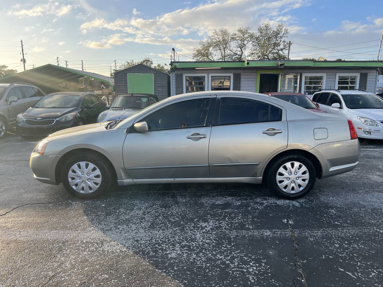 Used 2004 Mitsubishi Galant LS image 7