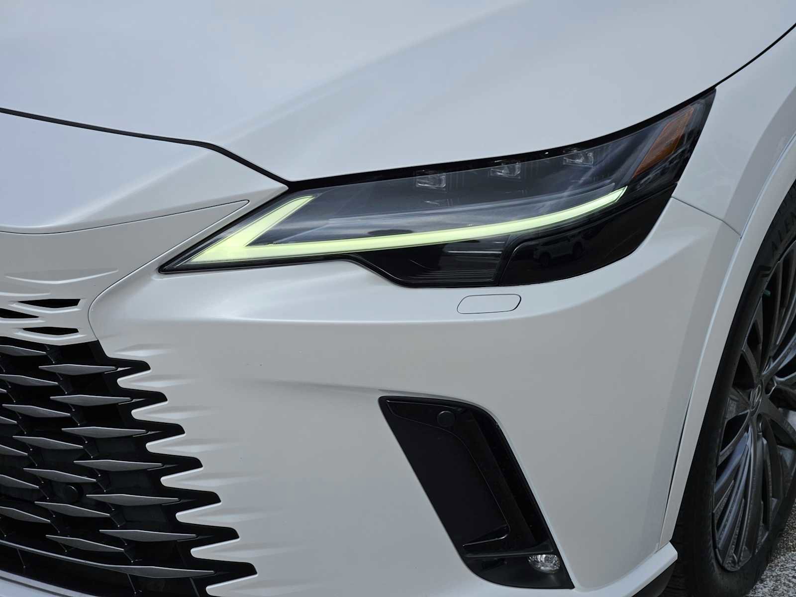 Used 2023 Lexus RX 350 FWD w/ Accessory Package (Z1) image 7