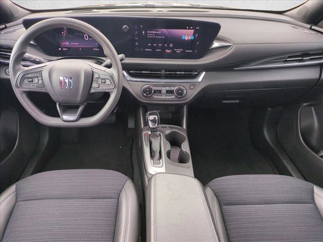 Used 2025 Buick Envista Preferred image 17