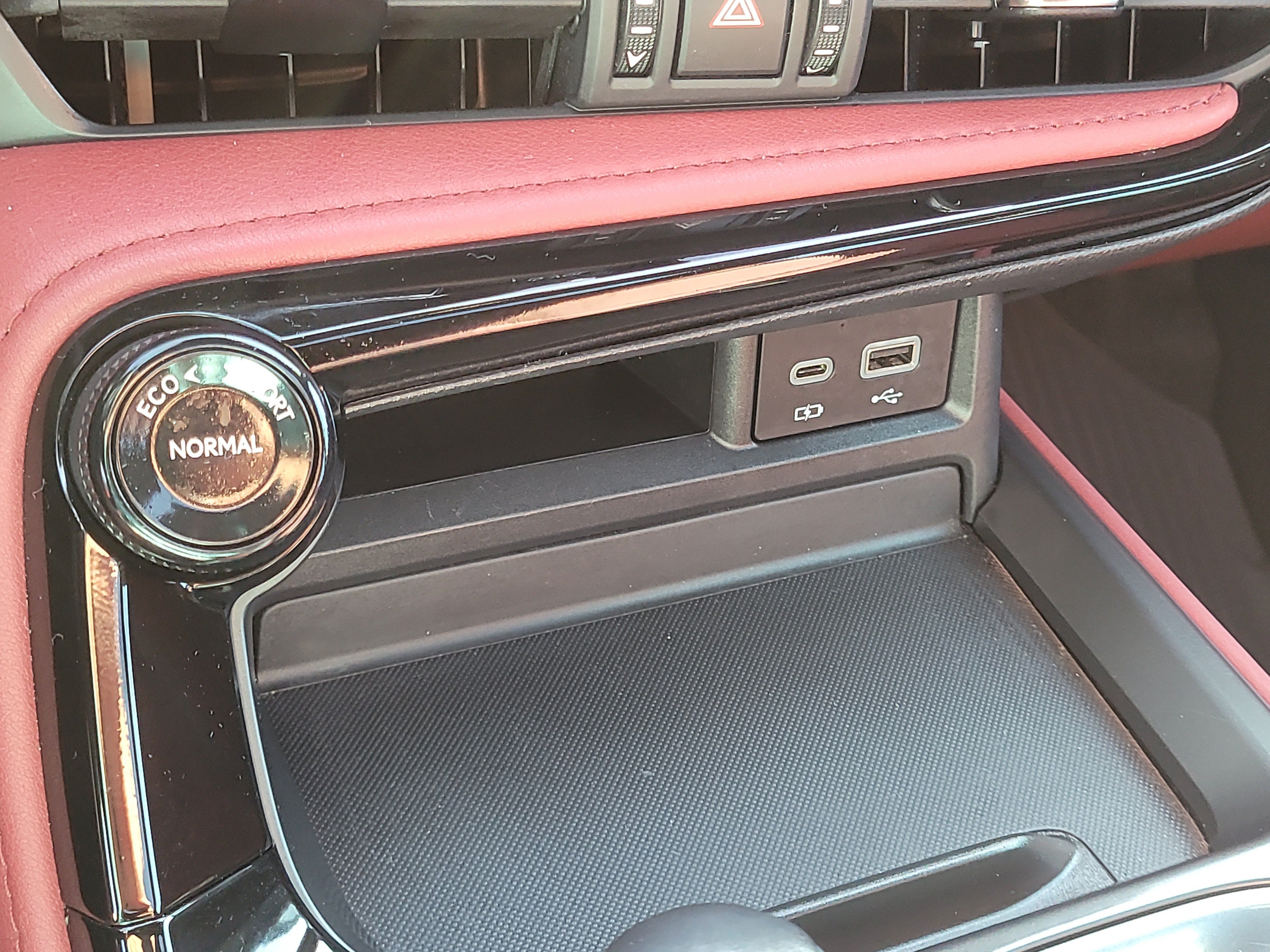 Used 2025 Lexus NX 250 FWD w/ Accessory Package (2T) image 29