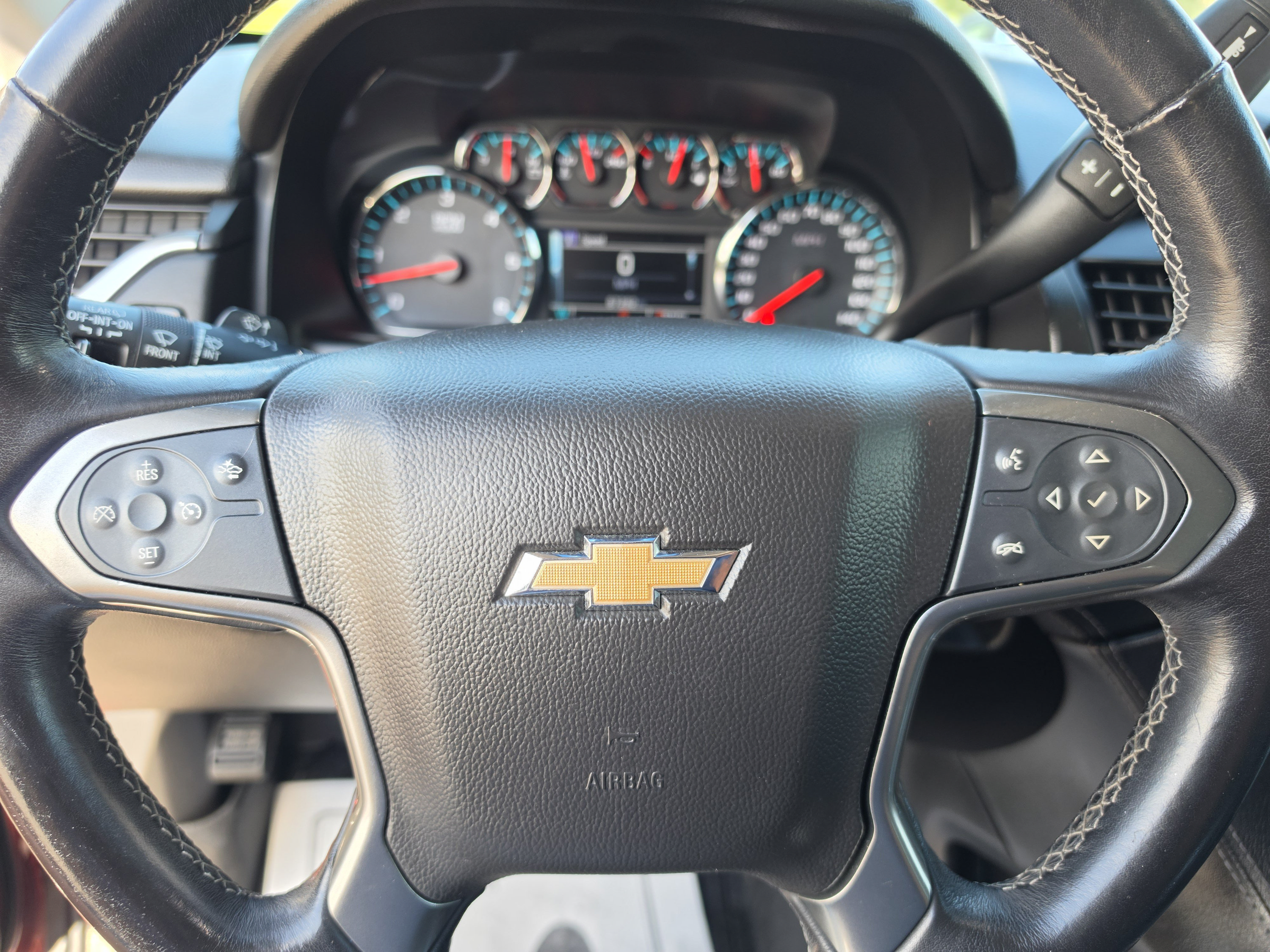 Used 2019 Chevrolet Tahoe LS w/ Enhanced Driver Alert Package RWD image 33