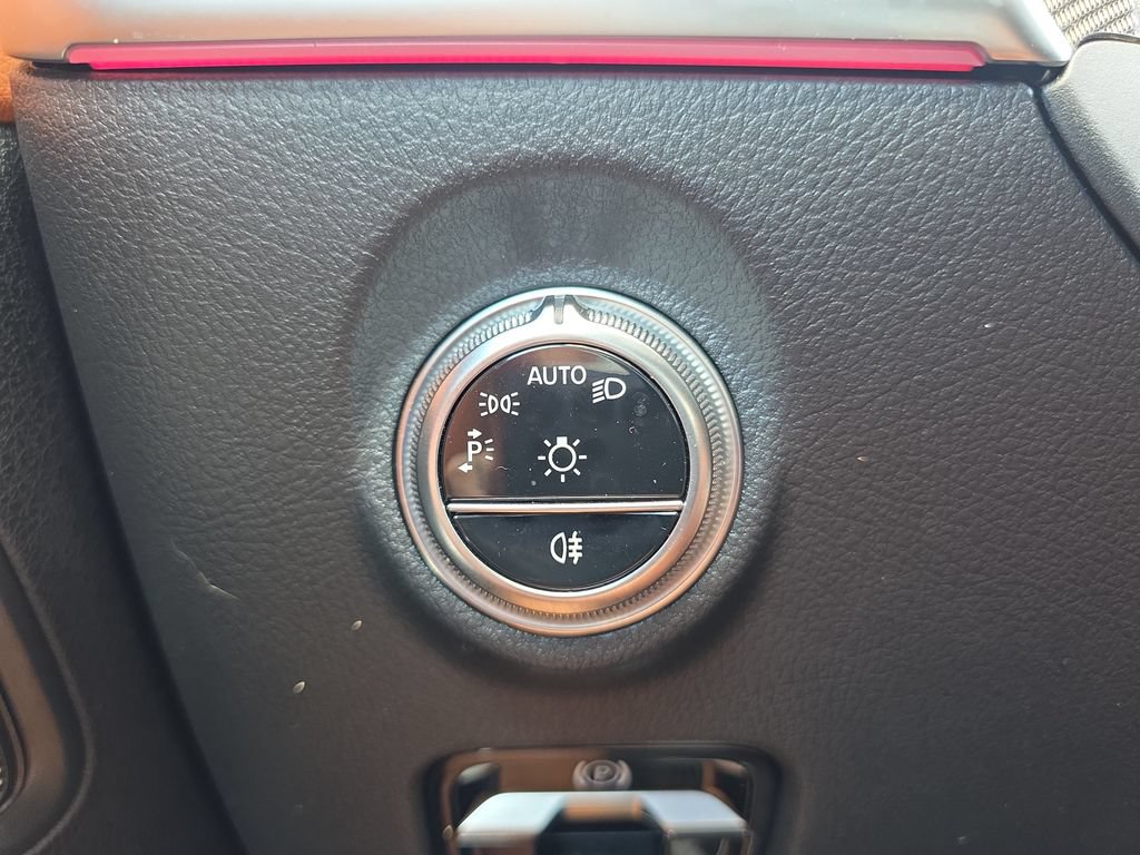 Certified 2023 Mercedes-Benz C 300 4MATIC Sedan image 28