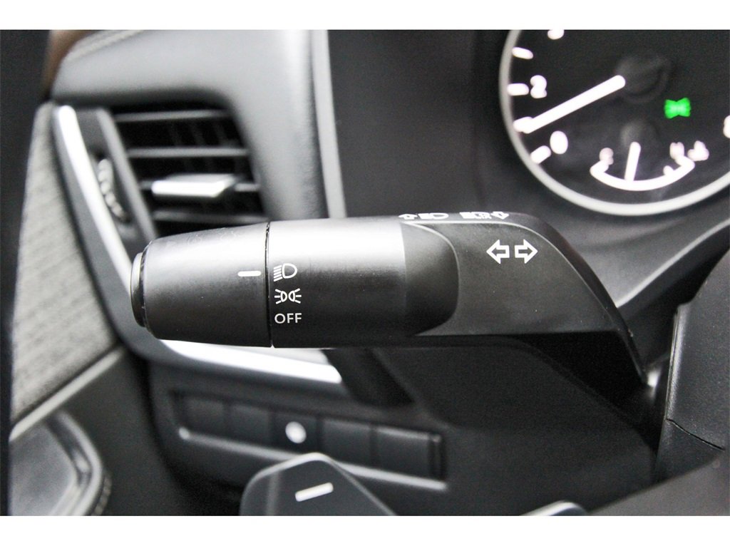 Certified 2023 Nissan Rogue SV image 15