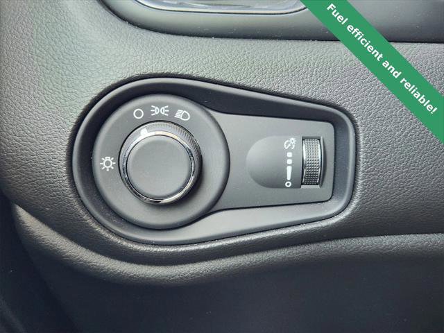 Certified 2023 Jeep Renegade Latitude image 22