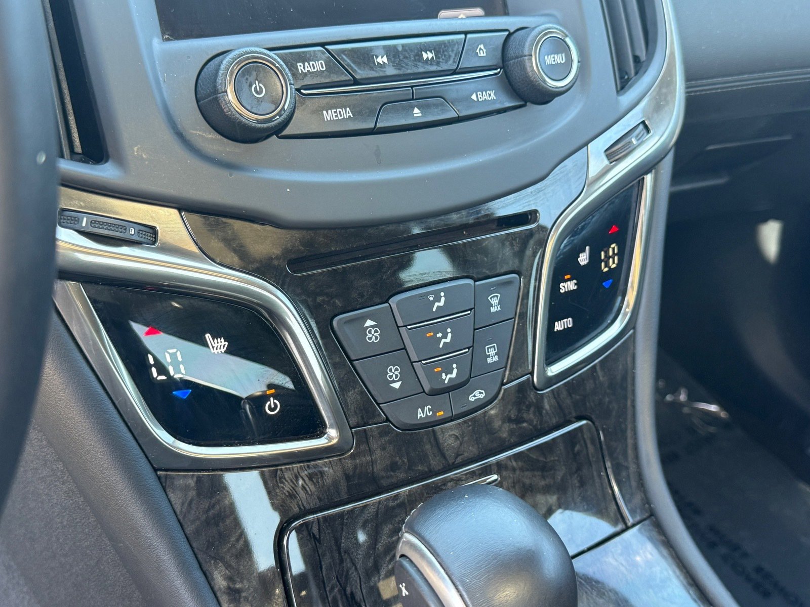 Used 2016 Buick LaCrosse Leather FWD image 20