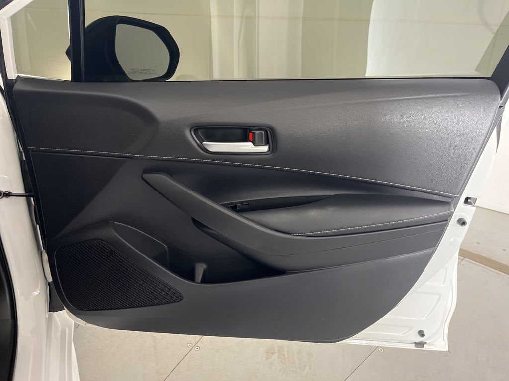 Used 2021 Toyota Corolla SE FWD image 28