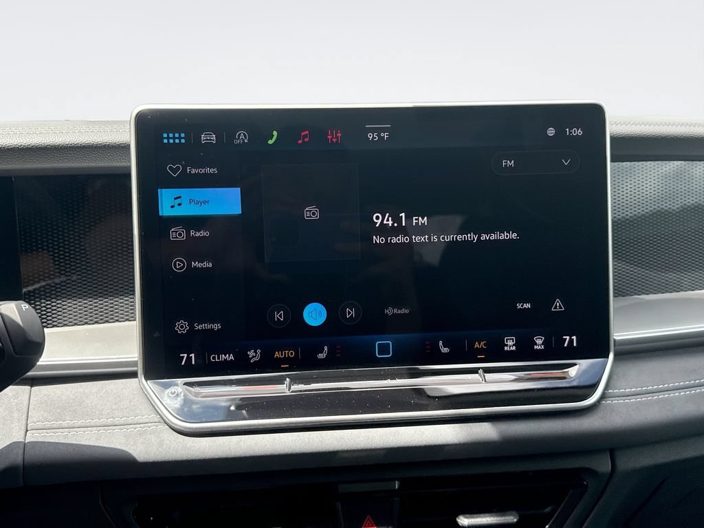 New 2026 Volkswagen Tiguan SE AWD/4WD image 12