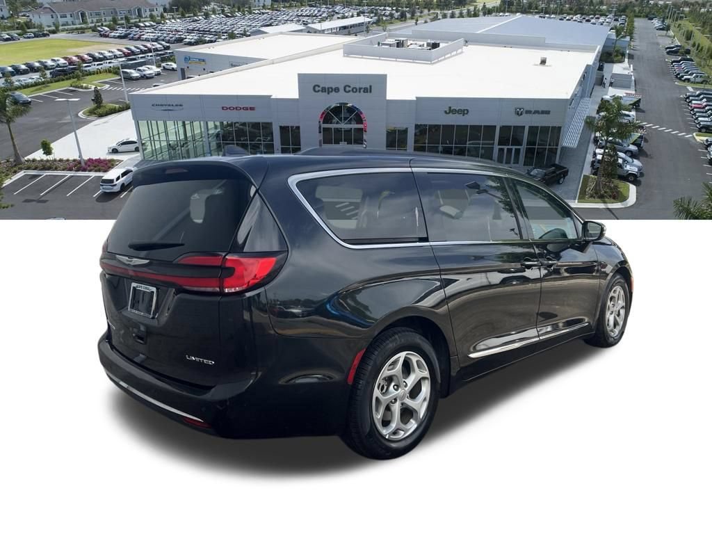 Certified 2023 Chrysler Pacifica Limited FWD image 5