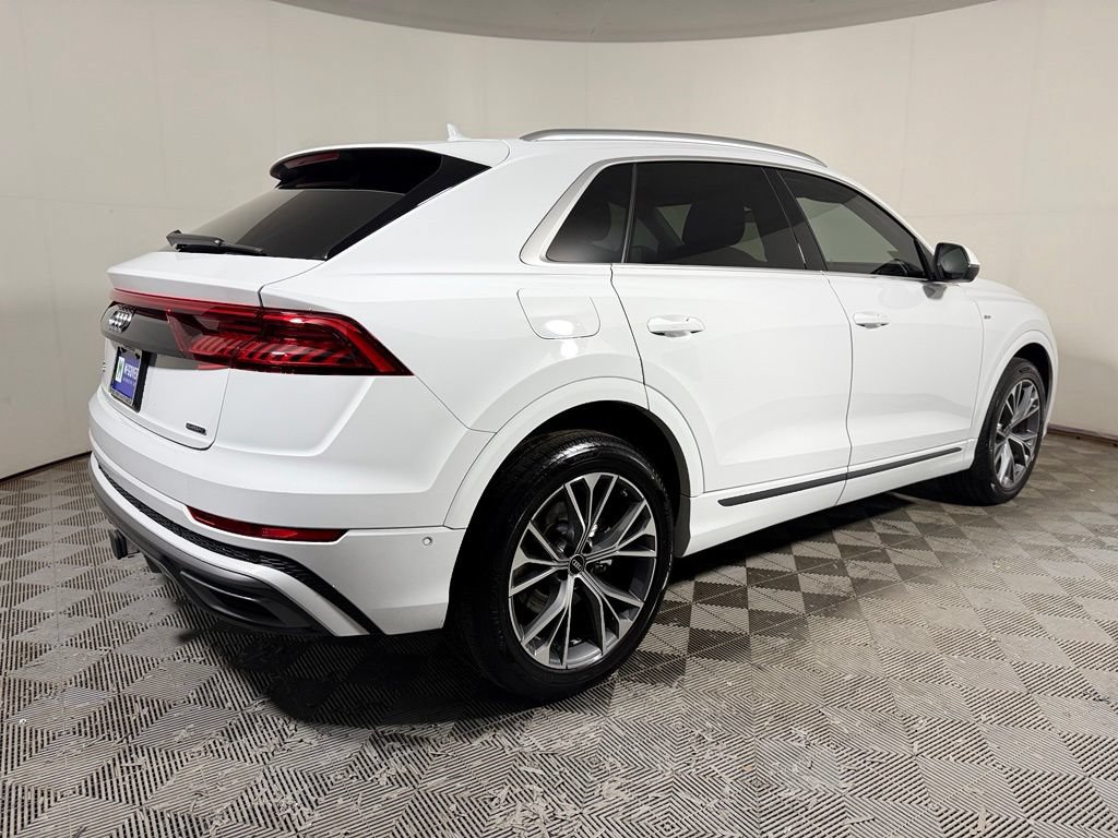 Used 2023 Audi Q8 Premium Plus AWD/4WD image 7