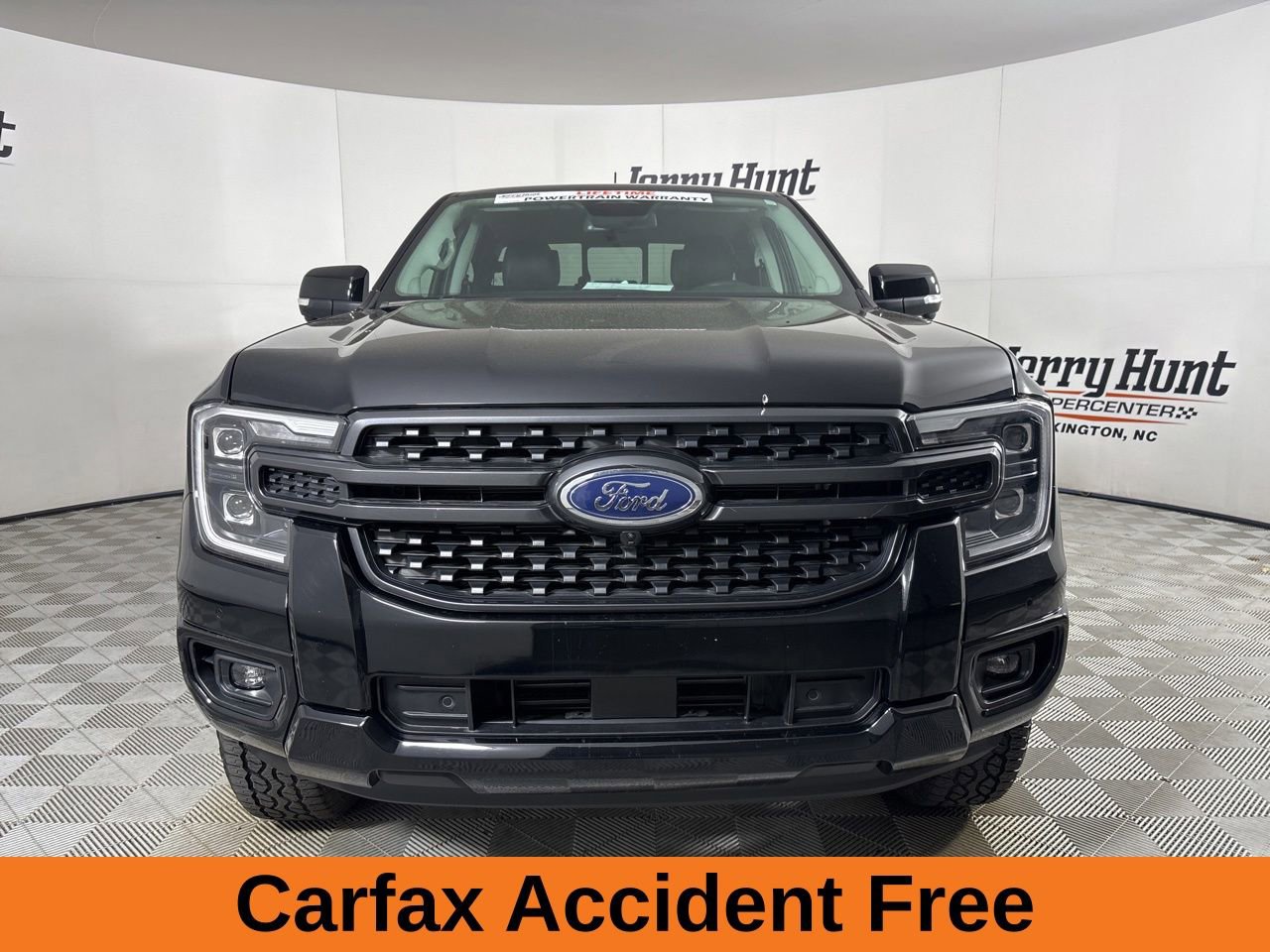 Used 2024 Ford Ranger Lariat w/ Trailer Tow Package RWD image 3
