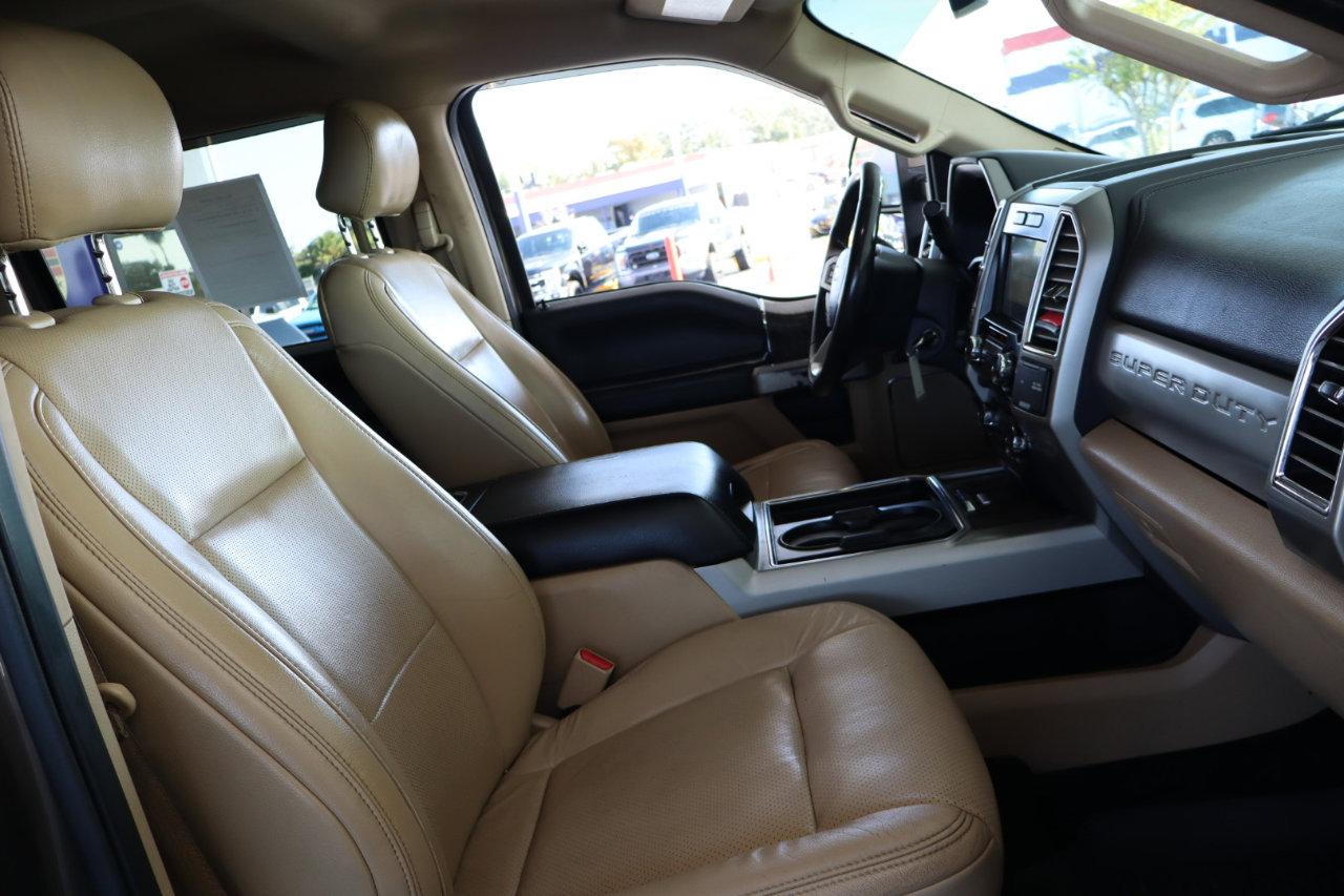 Used 2017 Ford F350 Lariat w/ Lariat Value Package image 40