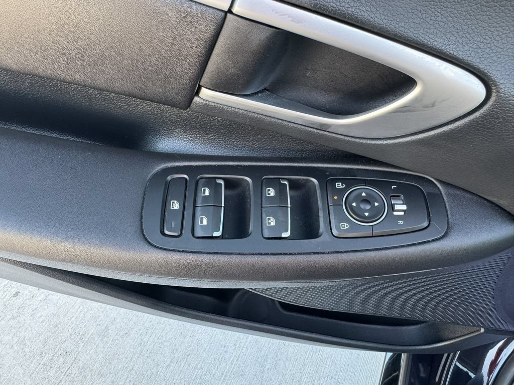 Used 2024 Hyundai Sonata SEL w/ Convenience Package FWD image 11