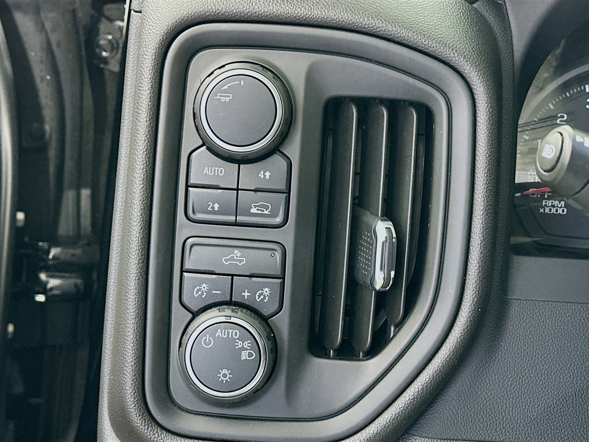 Used 2023 Chevrolet Silverado 1500 Custom w/ LPO, Dark Essentials Package image 16