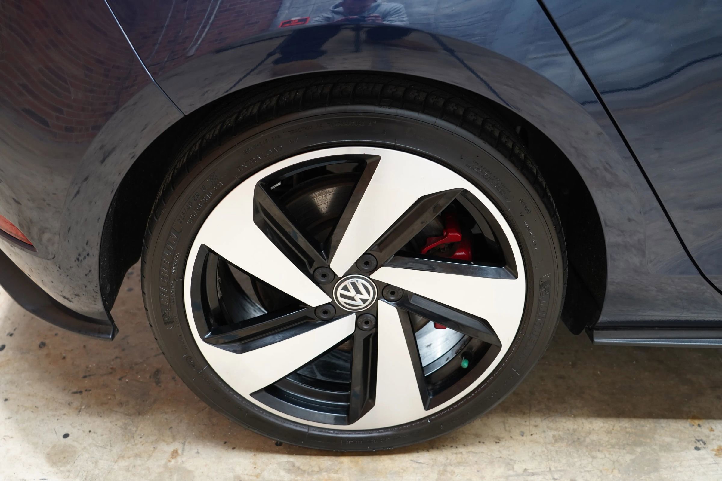 Used 2018 Volkswagen GTI SE w/ SE Leather Package image 61