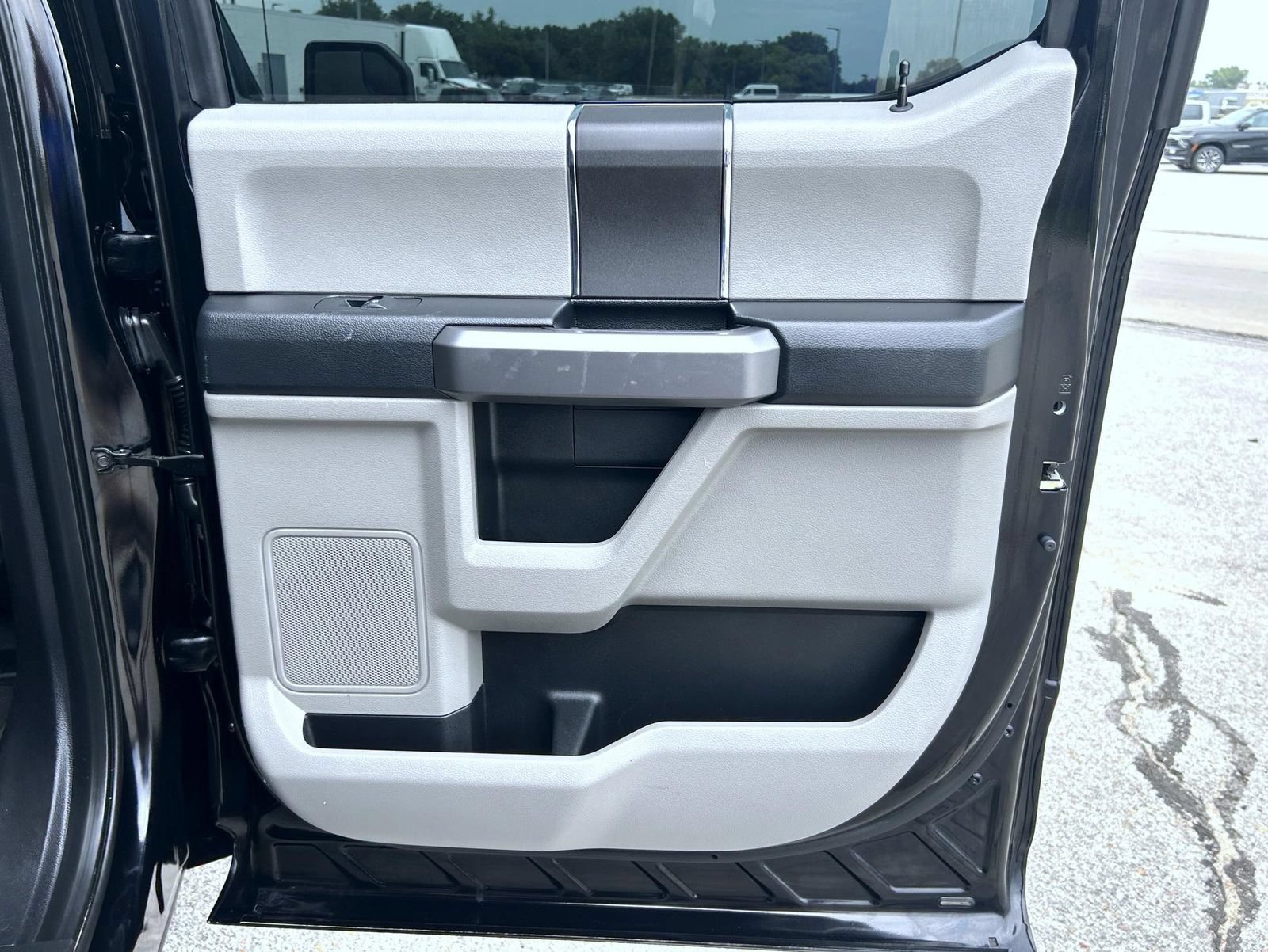 Used 2018 Ford F150 XLT AWD/4WD image 19