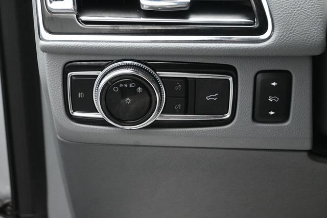 Used 2020 Lincoln Navigator Reserve w/ Luxury Package AWD/4WD image 11