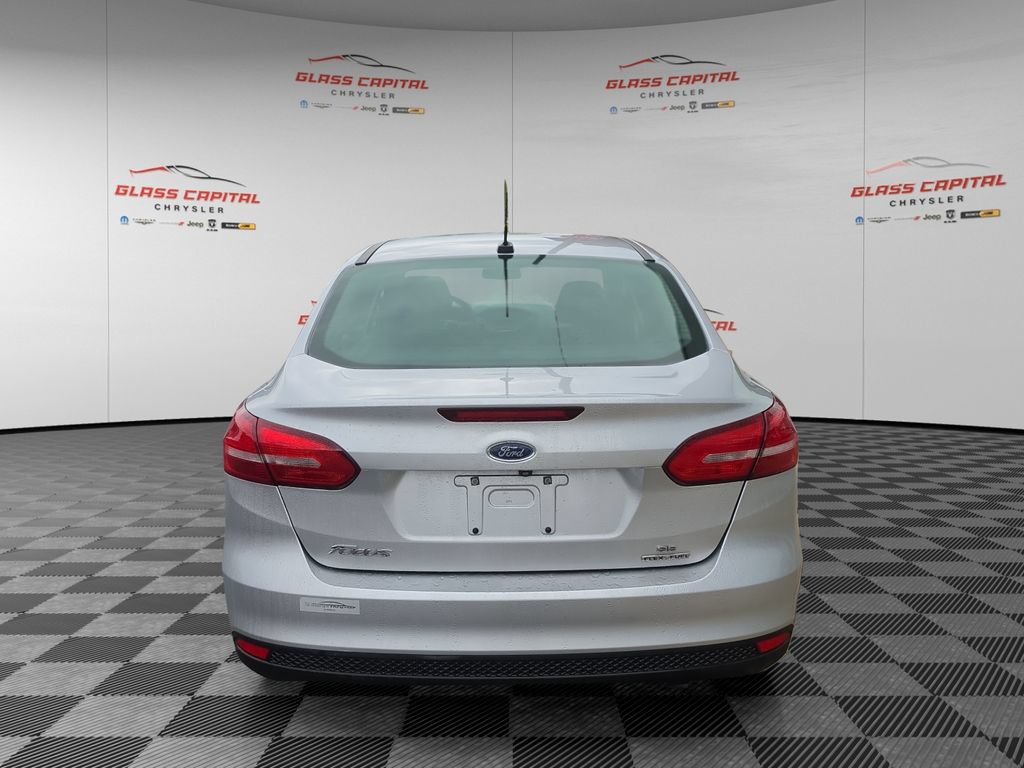 Used 2016 Ford Focus SE FWD image 6