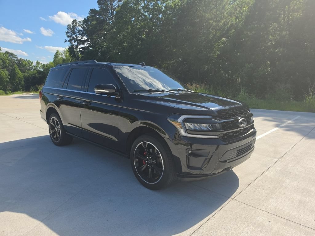 Used 2023 Ford Expedition Limited AWD/4WD image 7