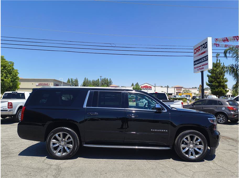 Used 2019 Chevrolet Suburban Premier AWD/4WD image 4