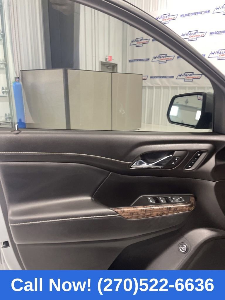 Used 2023 GMC Acadia Denali image 15