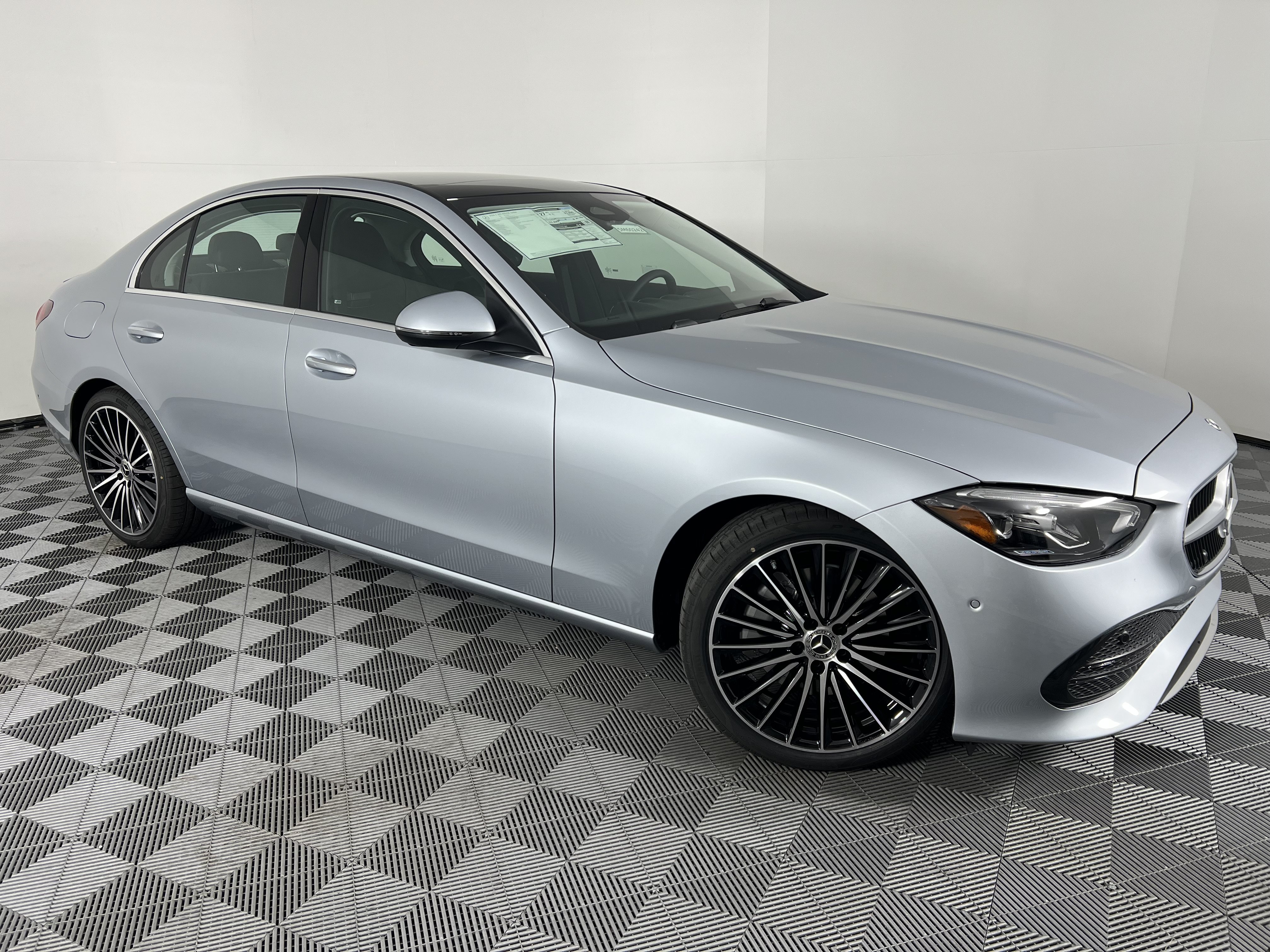 Used 2026 Mercedes-Benz C 300 4MATIC Sedan image 2