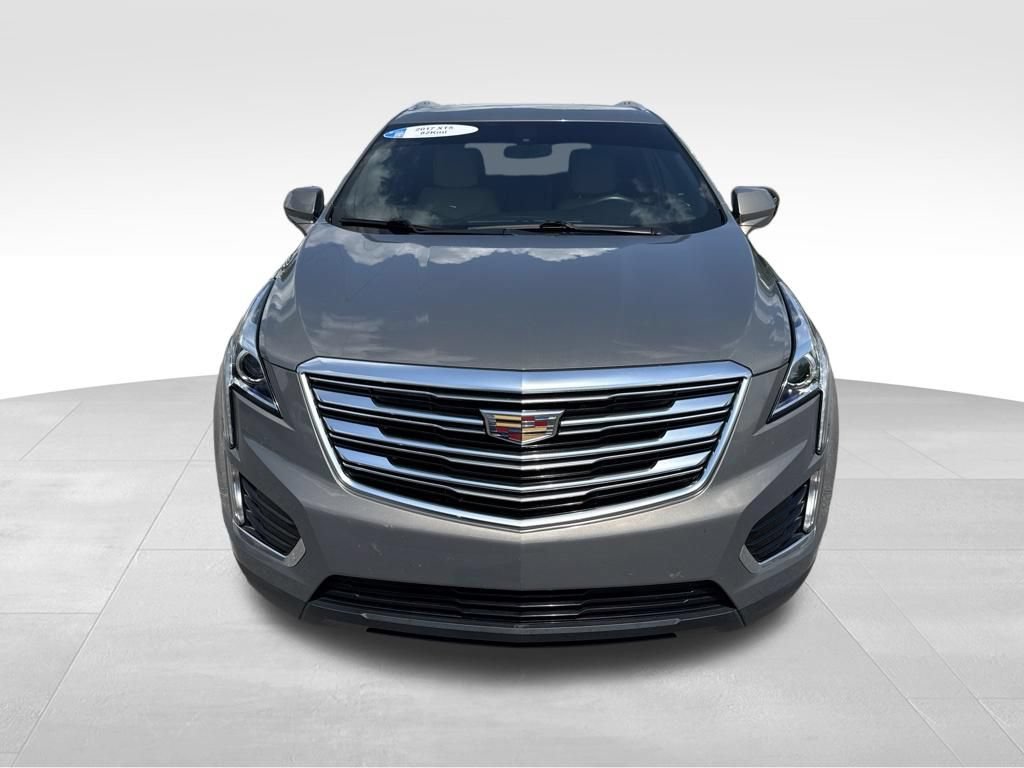 Used 2017 Cadillac XT5 FWD image 3