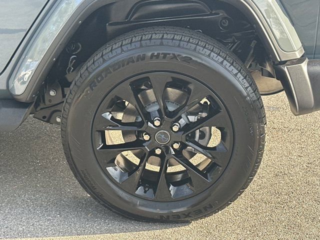 Certified 2025 Jeep Wrangler Unlimited Sahara image 18