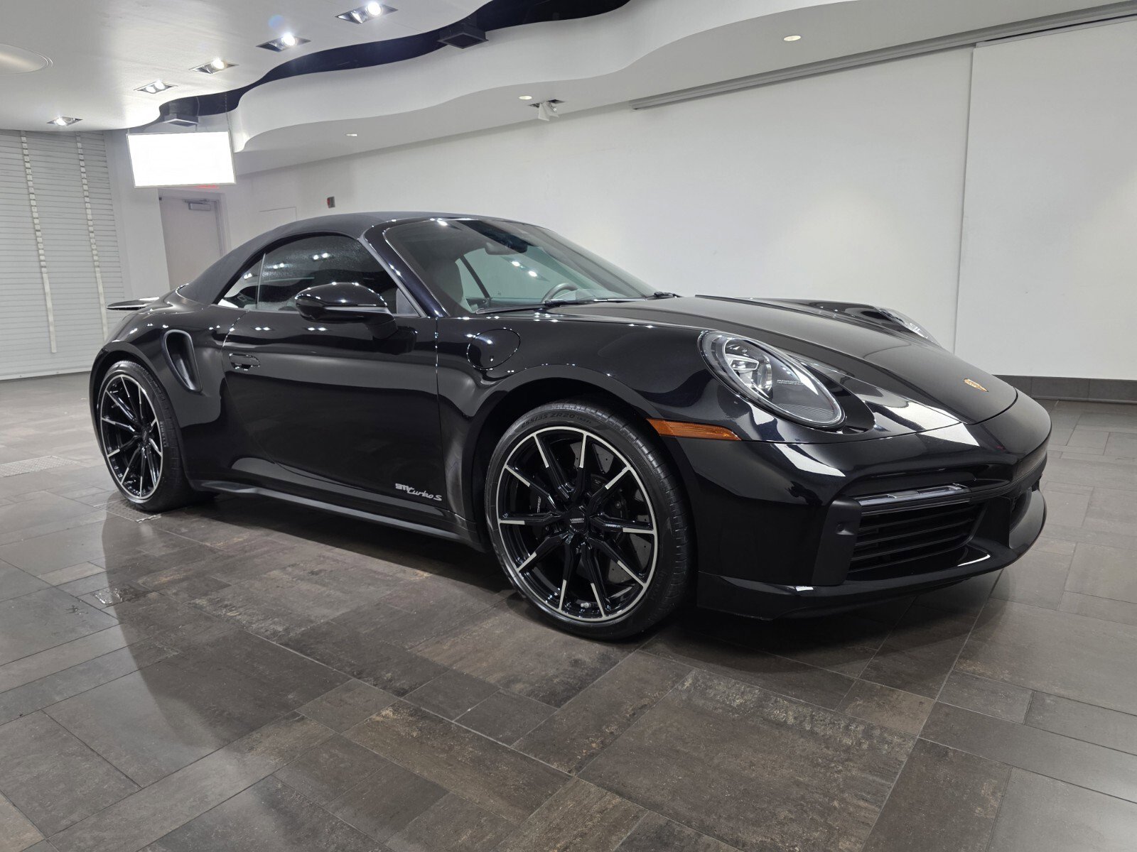 Used 2021 Porsche 911 Turbo S image 26