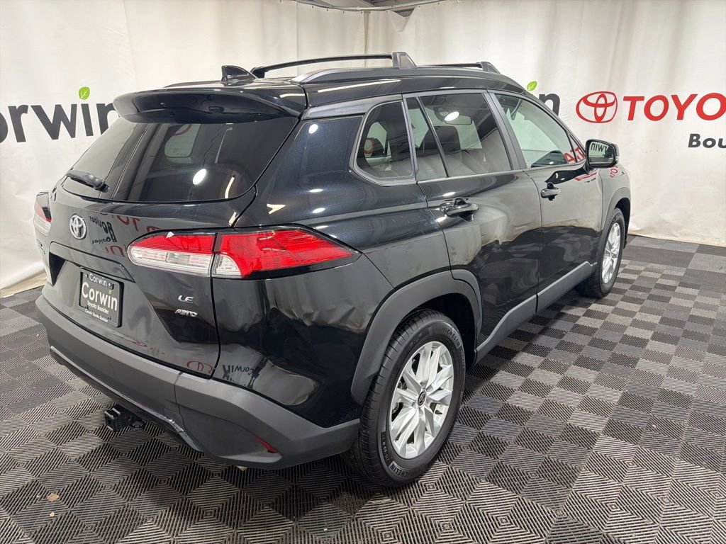 Used 2024 Toyota Corolla Cross LE w/ Moonroof Package AWD/4WD image 8
